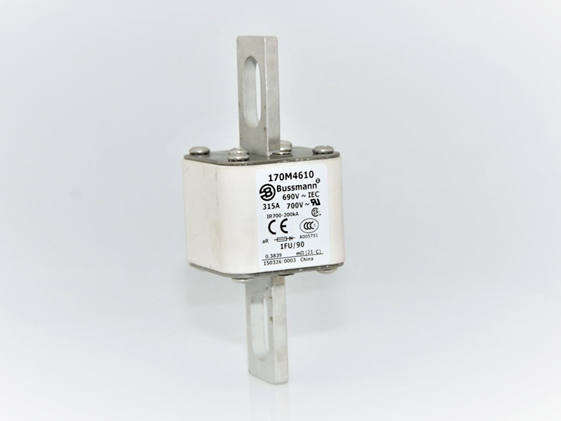 170M4610 690V/700V(40-2000A)螺栓安装